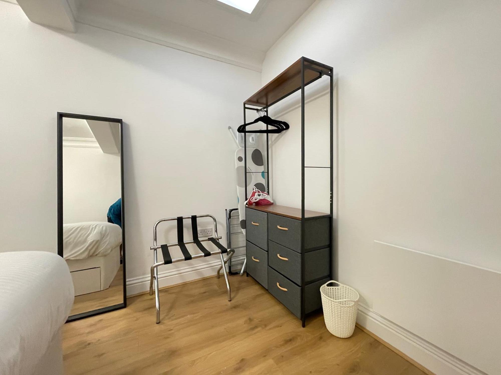 Private 2 Bed Guest House - Van Parking, M25 & A1 Connections Potters Bar Extérieur photo